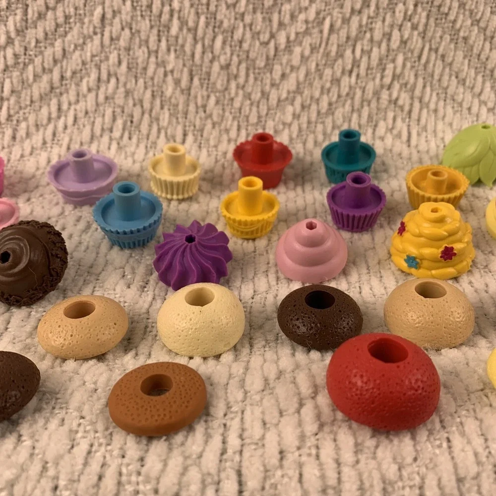 Lot of 28 Disney Princess Enchanted Cup‎ Cake Party Game Recipe Pieces Parts EUC